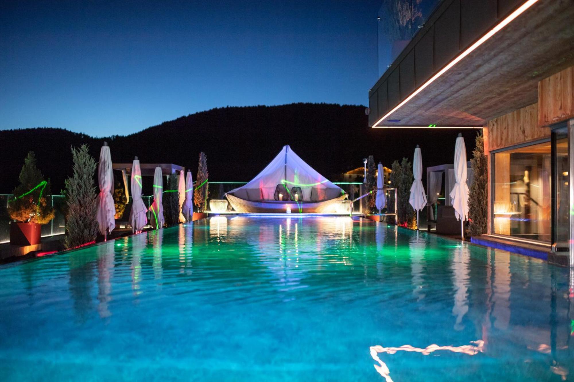 Abinea Dolomiti Romantic Spa Castelrotto Exteriör bild